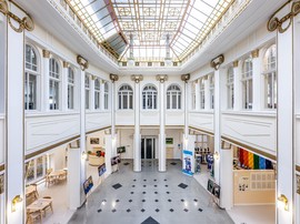 Galerie Dolní is a shared space in the historic centre of Olomouc that connects art, education and social entrepreneurship, showcasing products and projects of various social enterprises from the region.